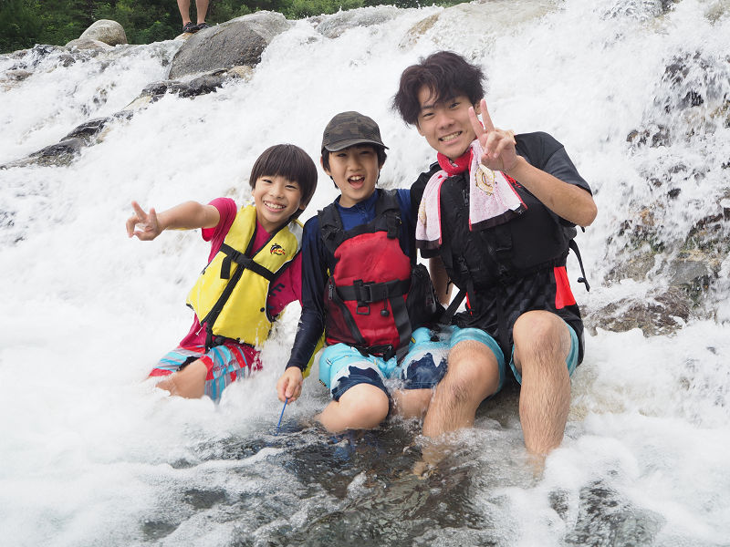 夏休み子どもサマーキャンプ：八ヶ岳で遊ぶ！川と森のコース